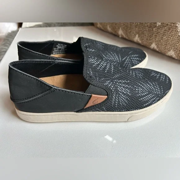 Like new! Olukai VC06/18. Sz W7 Pehuea Slip On Drop Heel Comfort Sneakers Mesh - Picture 3 of 7